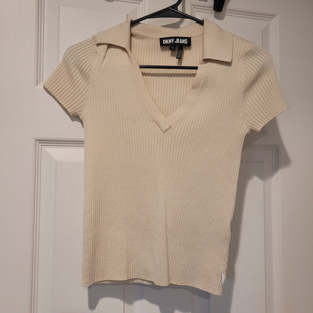 DKNY Women's Beige Ribbed V-Neck Top